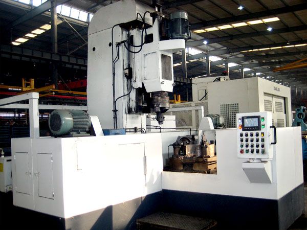 減殼三(san)麵(mian)鏜(tang)車機(ji)牀