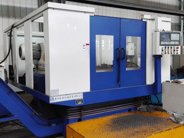 鉤尾(wei)框承(cheng)載(zai)麵加工(gong)機(ji)牀